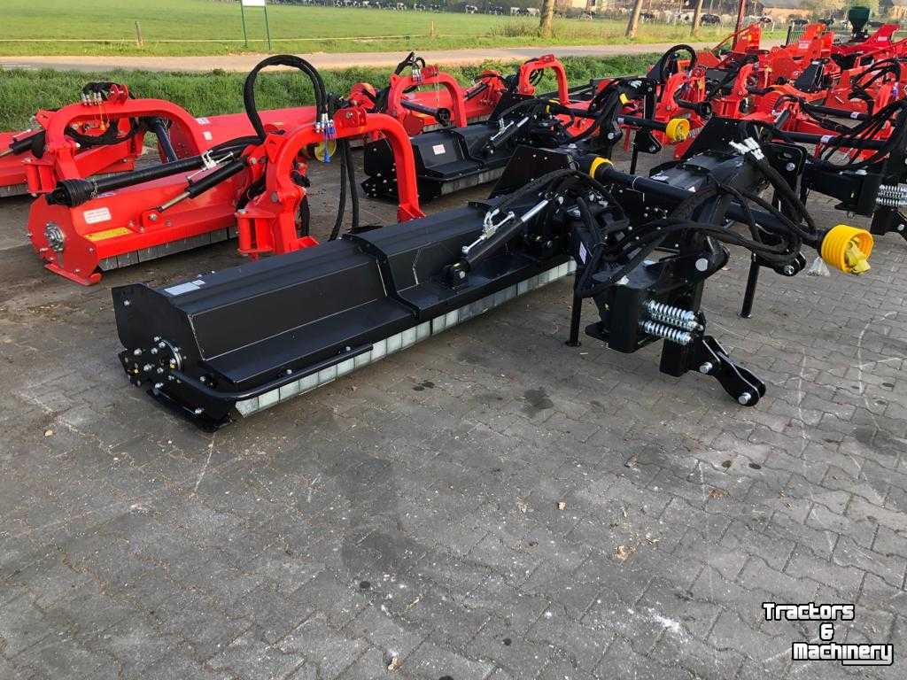 Boxer AGF 140,160,180,200,200,220,240,250 klepelmaaiers - verstek klepelmaaiers