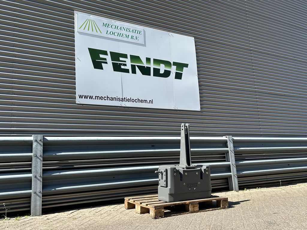 Fendt Frontgewicht 870kg