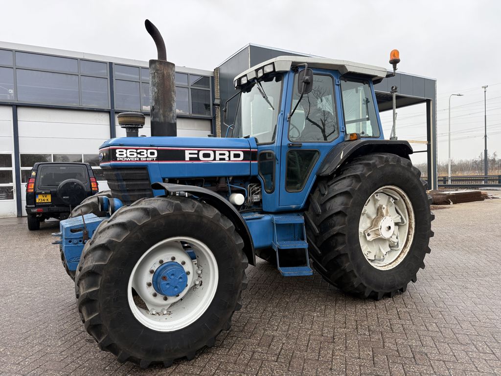 Ford 8630 Power Shift