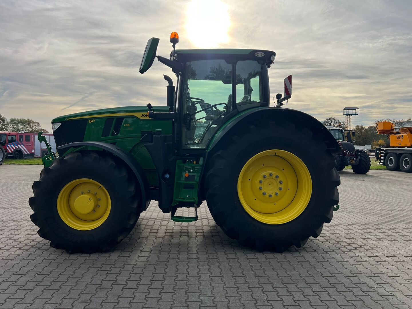 John Deere 6R 175 trekker (BRU) #708889